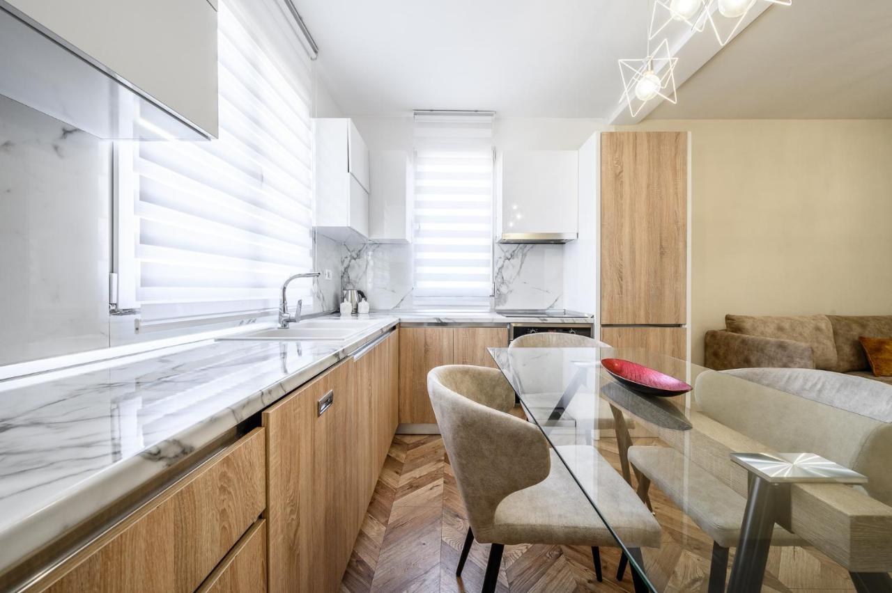 Lägenhet Miku Apartments-luxury View At Wilson Square