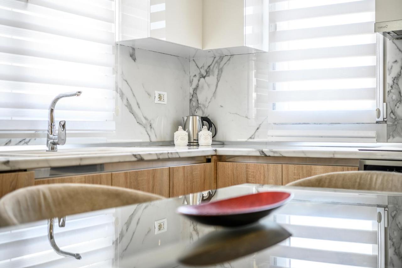 Miku Apartments-luxury View At Wilson Square Tirana