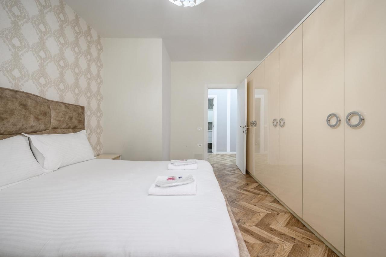 Miku Apartments-luxury View At Wilson Square Lägenhet